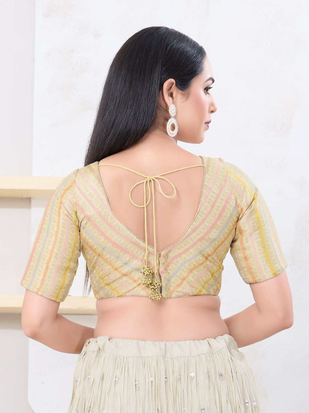 Joban Fashion Gold Jacquard Elbow Sleeveless Back Open Blouse