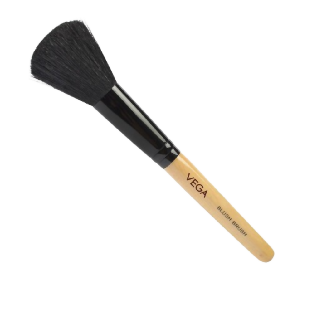 Vega Blush Brush with Wooden Handle and Natural Animal/Synthetic Hair - Dista