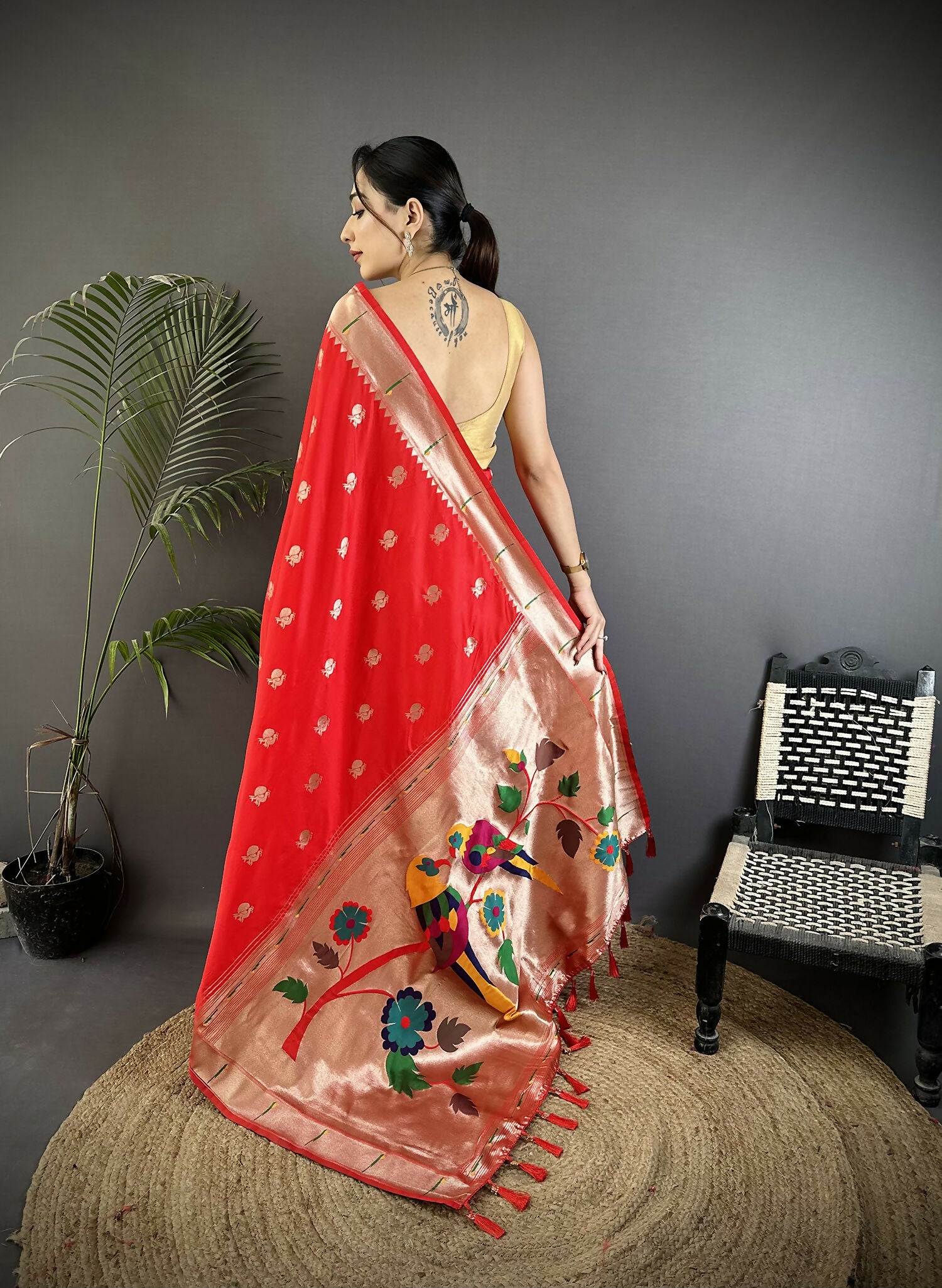 Joban Fashion Red Peacock & Floral Motifs Soft Silk Kanchipuram Saree - Distacart