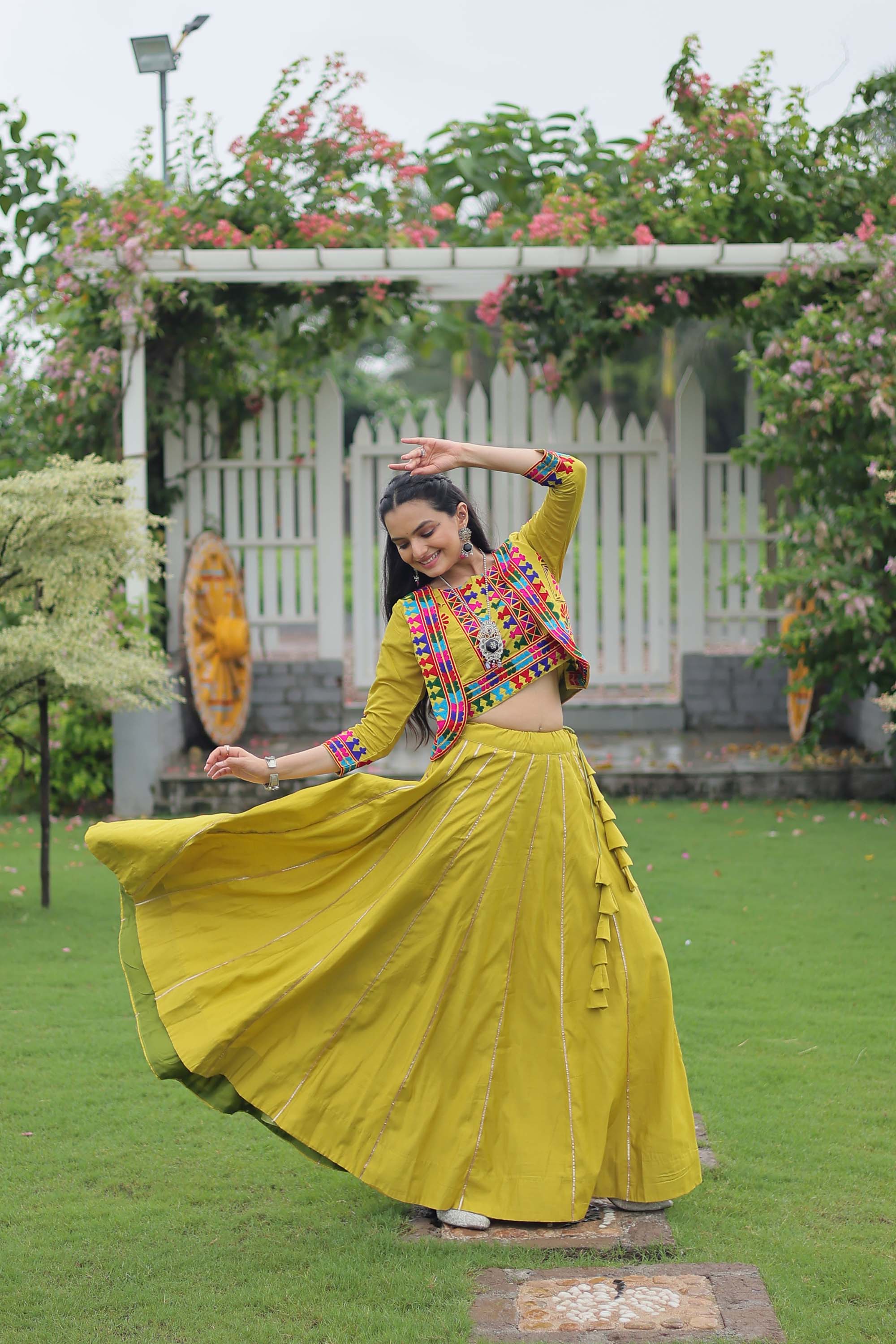 Lorenvalley Fashion Parotgreen Roman Silk with Attractive Gota-Patti Lace Lehenga Choli