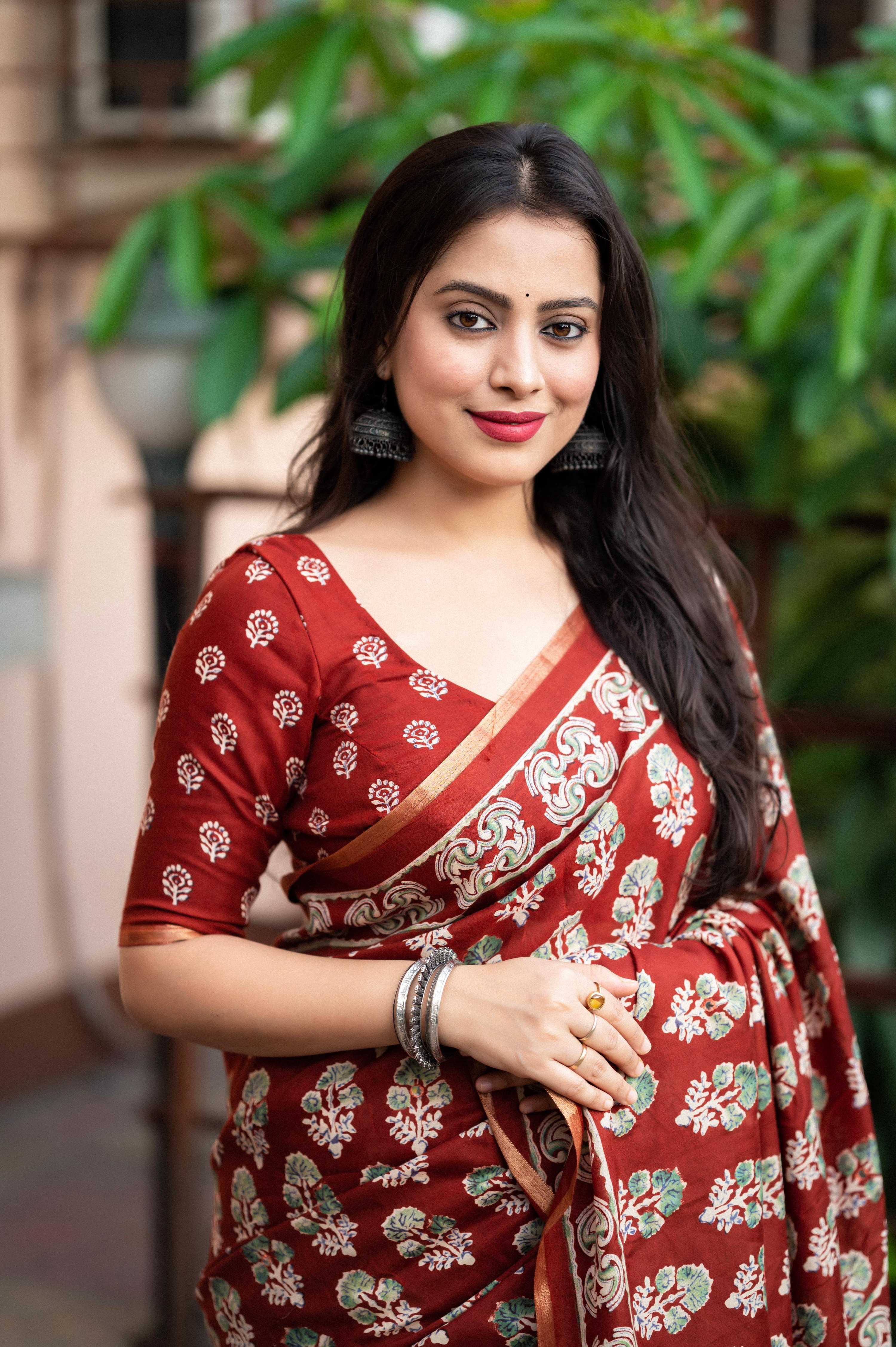 Red Cotton Blend Ajrak Saree with Unstitched Blouse - Hiral Fashion - Distacart