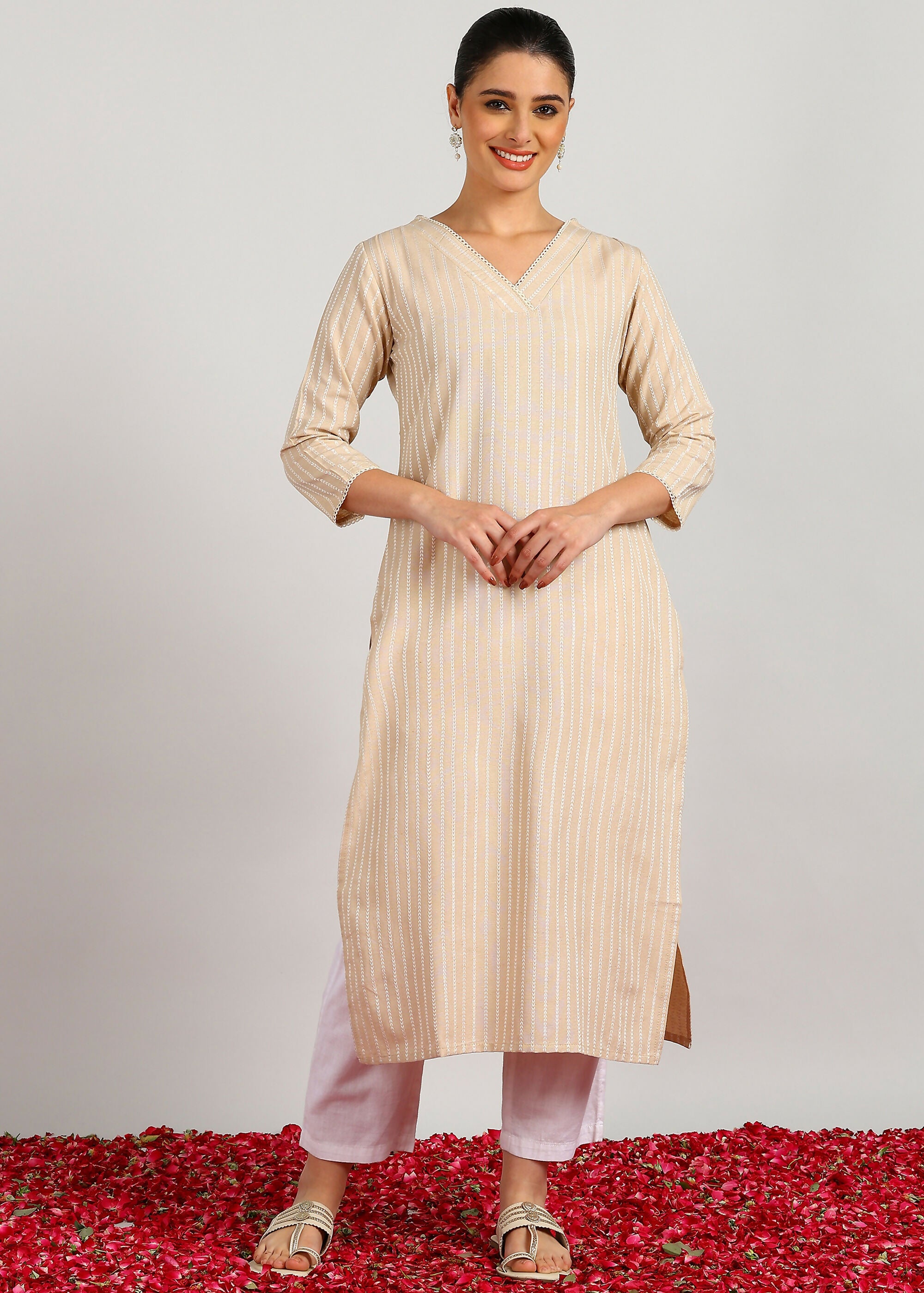 Aavyora Women's Beige Woven Striped V-Neck Kurta