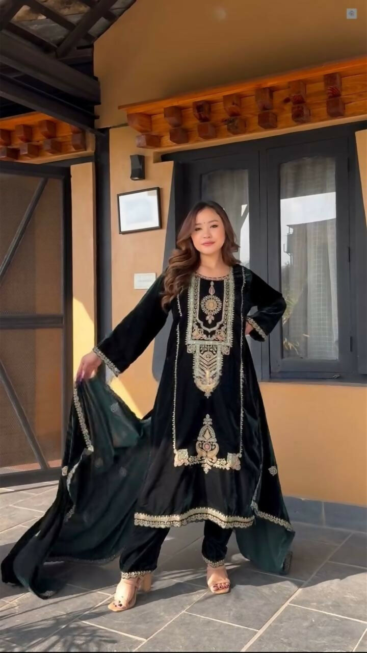 Joban Fashion Black Velvet Sequence Embroidery Work Kurta Set