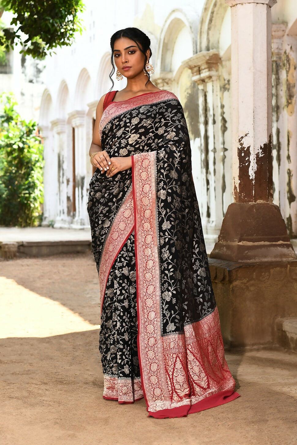 Joban Fashion Black Crepe Chiffon Pure Handloom Banarasi Silk Saree - Dista
