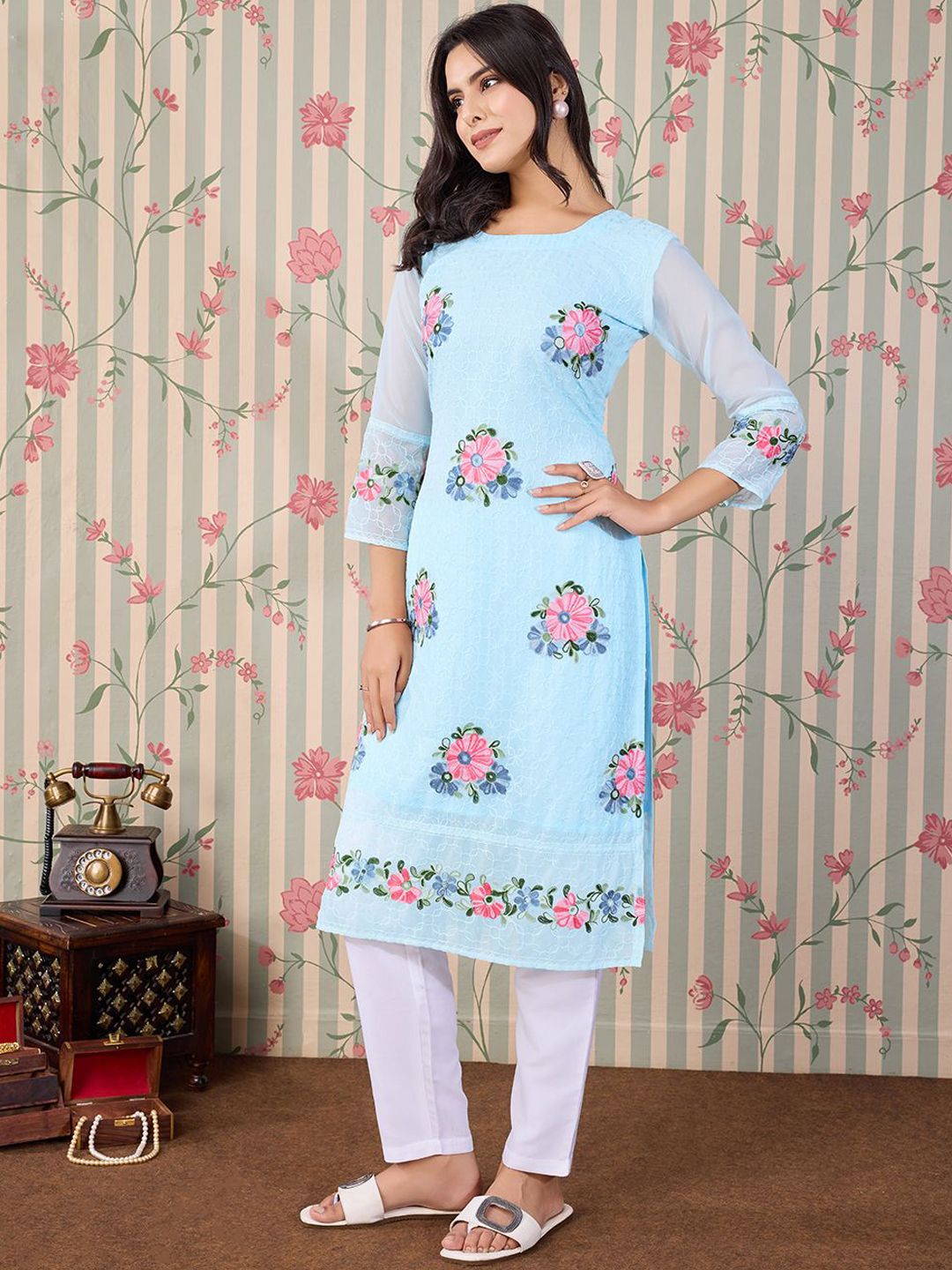Ode by House of Pataudi Floral Embroidered Thread Work Floral Georgette Straight Kurta