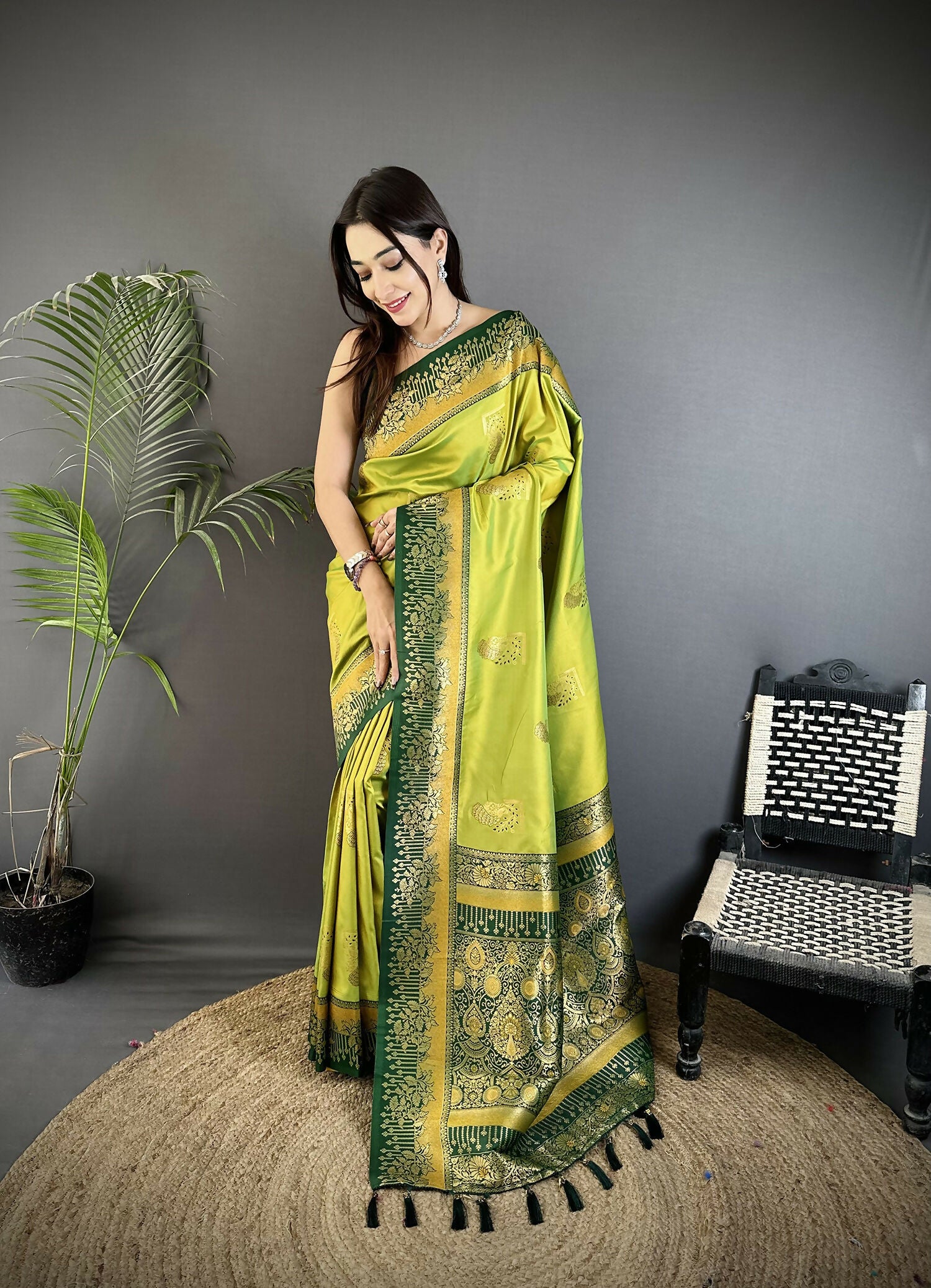 Joban Fashion Light Green Banarasi Soft Silk Peacock Butta Work Saree - Distacart