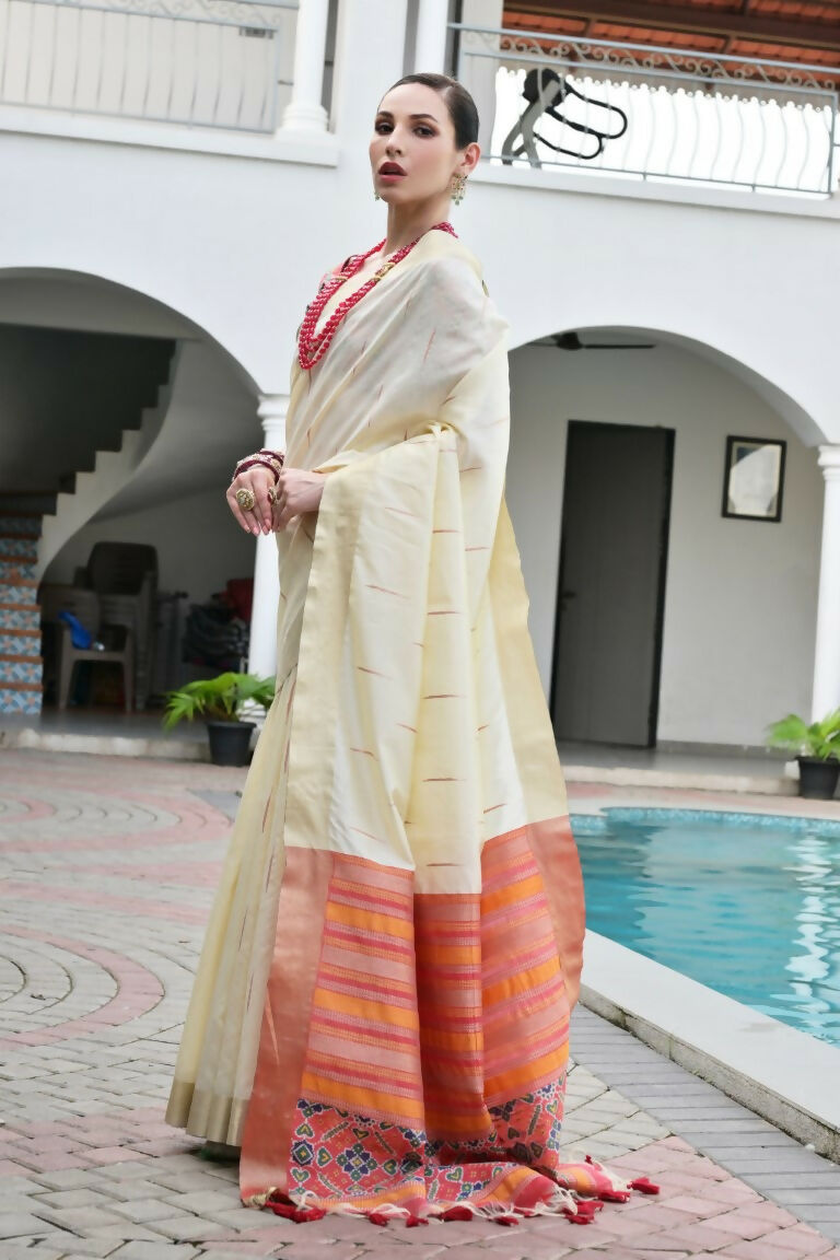 Vishnu Weaves Women's Cream Raw Silk Patola Zari Woven Saree with Blouse