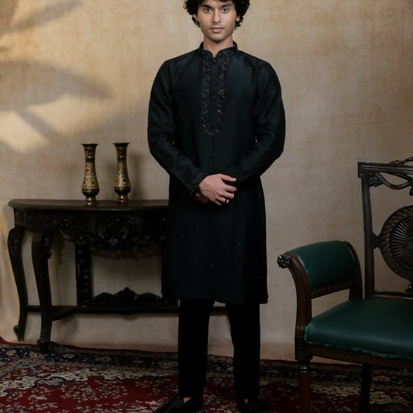 Falling Raw Silk Black Kajal Phool Kurta Set By Hilo Design