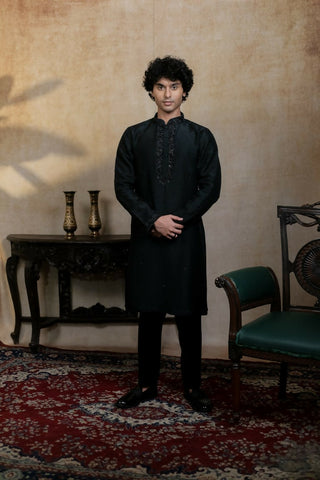 Falling Raw Silk Black Kajal Phool Kurta Set By Hilo Design