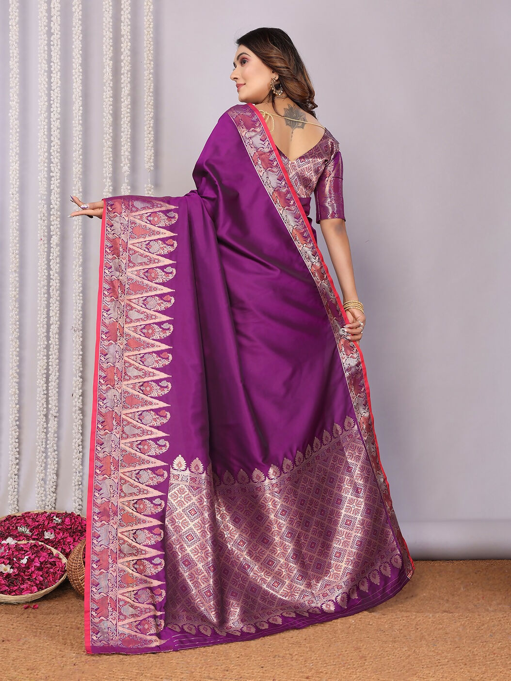 Joban Fashion Banarasi Purple Jacquard Woven Soft Silk Saree