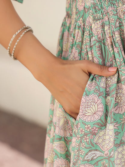 Janasya Light Cotton Floral A-Line Kurta - Distacart