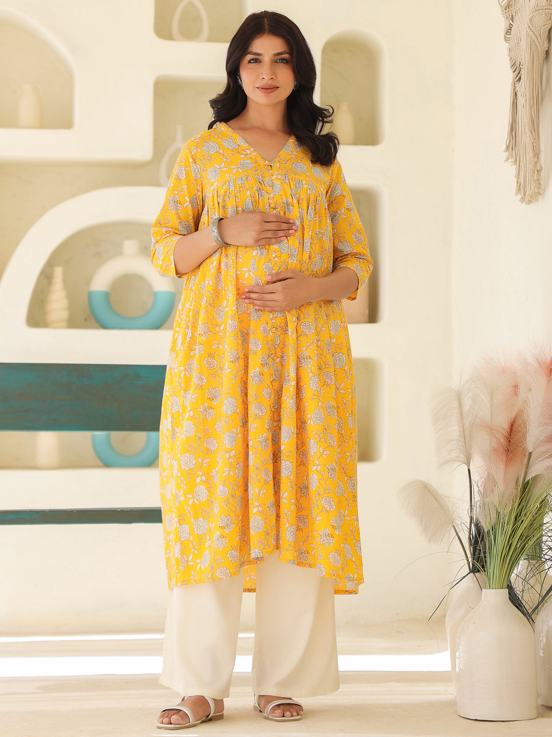 Janasya Bright Cotton Floral Gathered Kurta