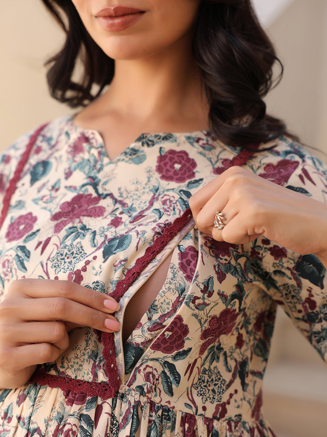 Janasya Dark Cotton Floral Gathered Kurta