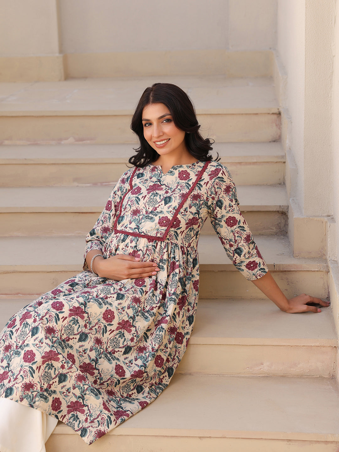 Janasya Dark Cotton Floral Gathered Kurta