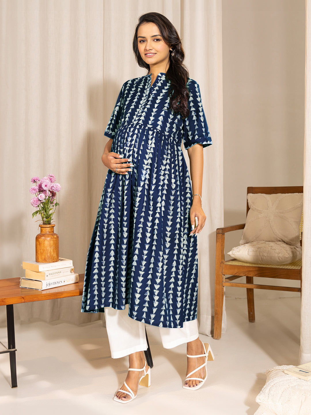 Janasya Dark Cotton Geometric A-Line Kurta