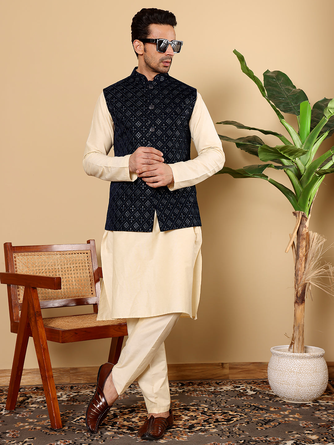 MULTI SHADES Men's Woven Design Black Embroidered Nehru Jacket - Dista