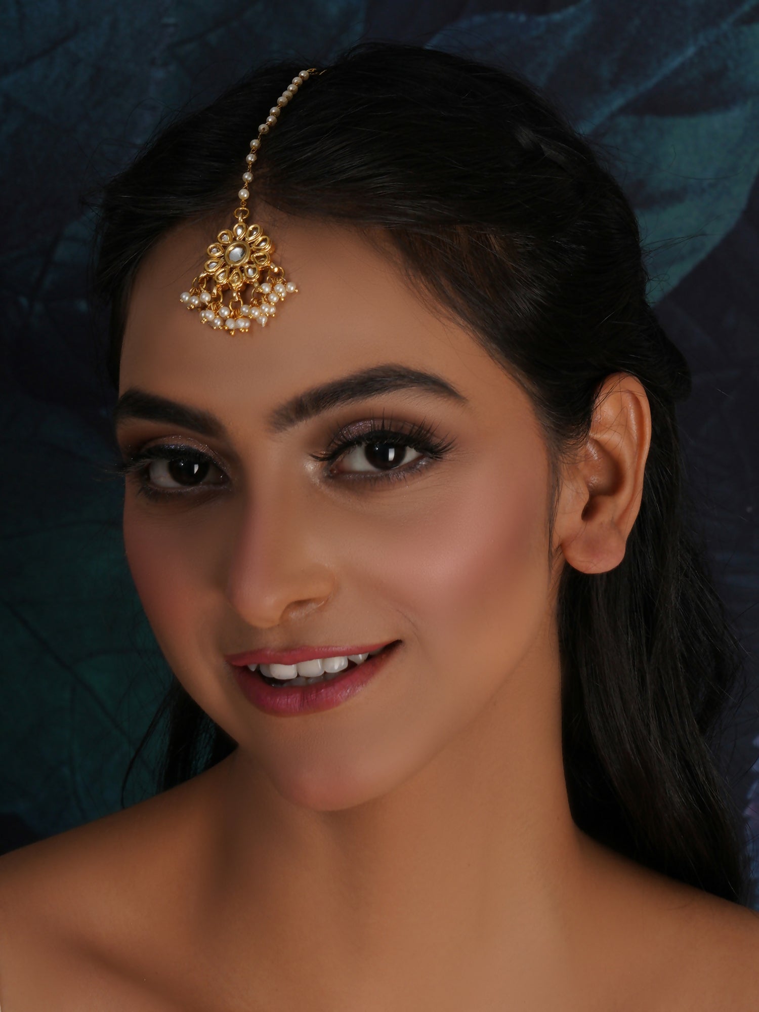 Kundan Maang Tikka (Gold) - Ruby Raang - Distacart