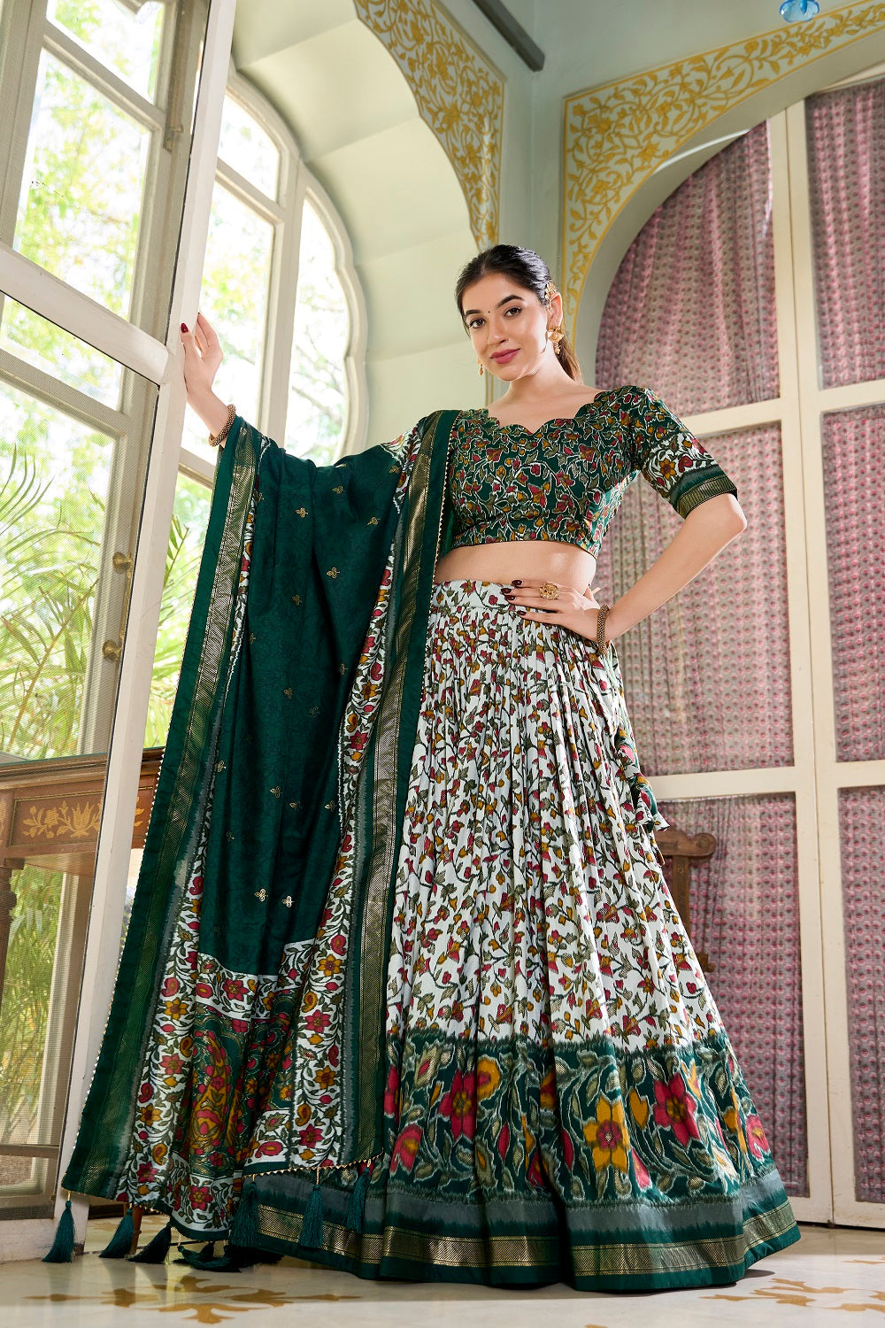Malishka Womens Green Dola Silk With Foil Print Lehenga Choli Set