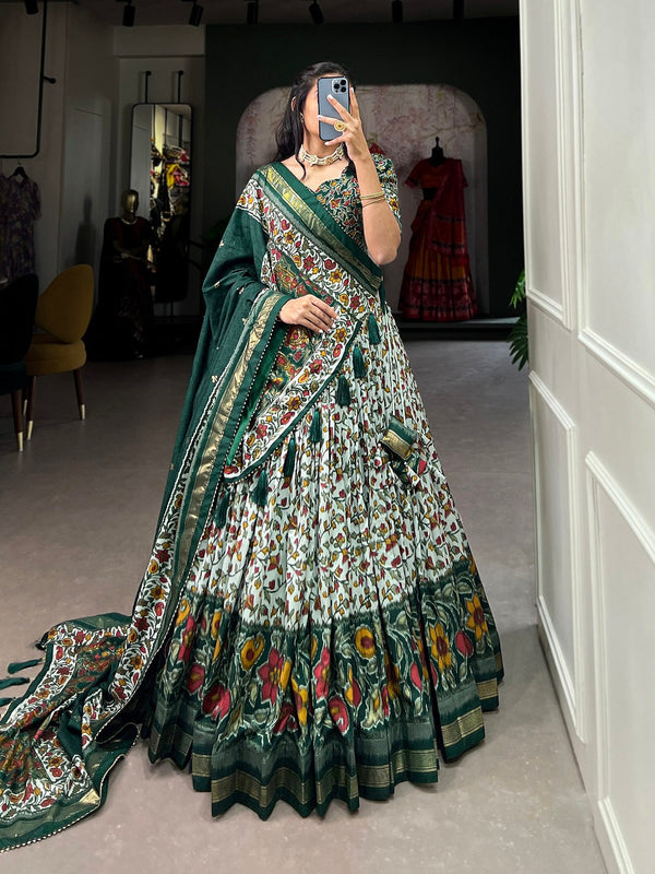 Malishka Womens Green Dola Silk With Foil Print Lehenga Choli Set