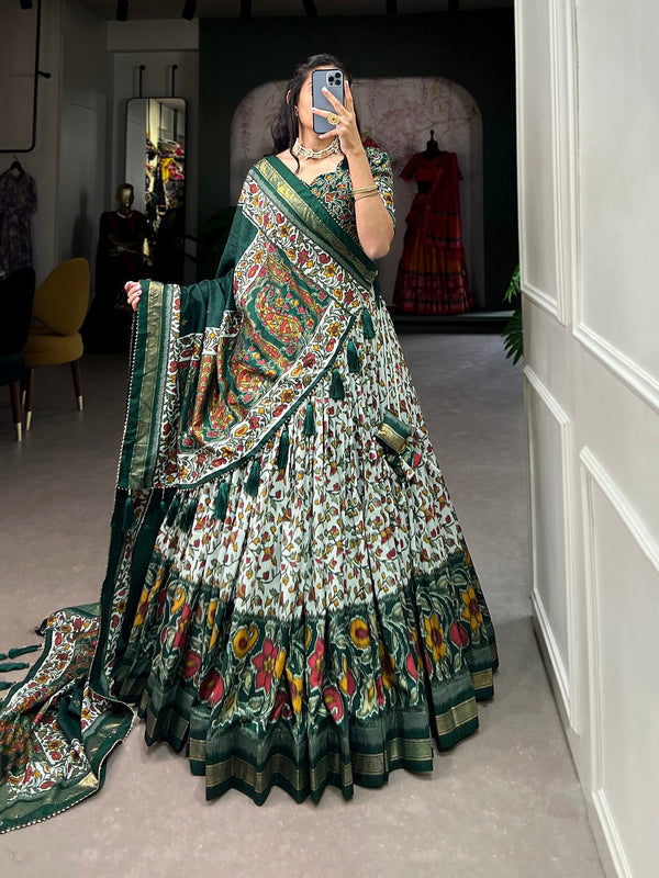 Malishka Womens Green Dola Silk With Foil Print Lehenga Choli Set