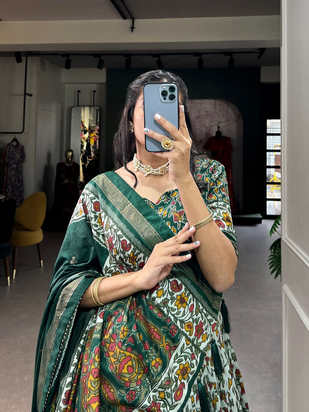 Malishka Womens Green Dola Silk With Foil Print Lehenga Choli Set