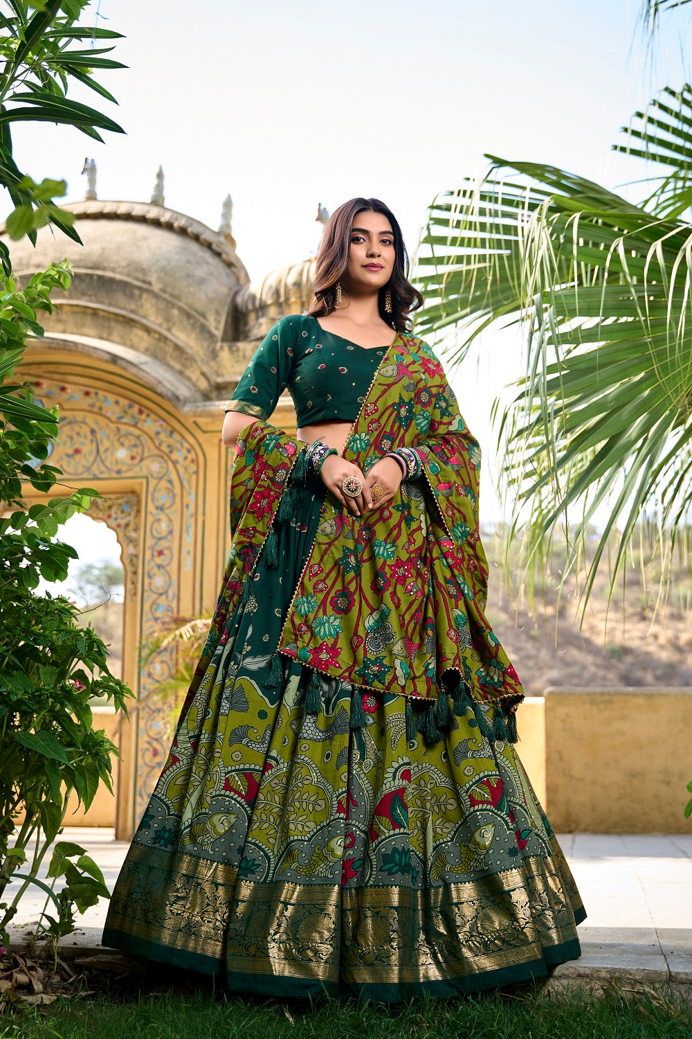 Malishka Womens Green Dola Silk With Foil Print Lehenga Choli Set