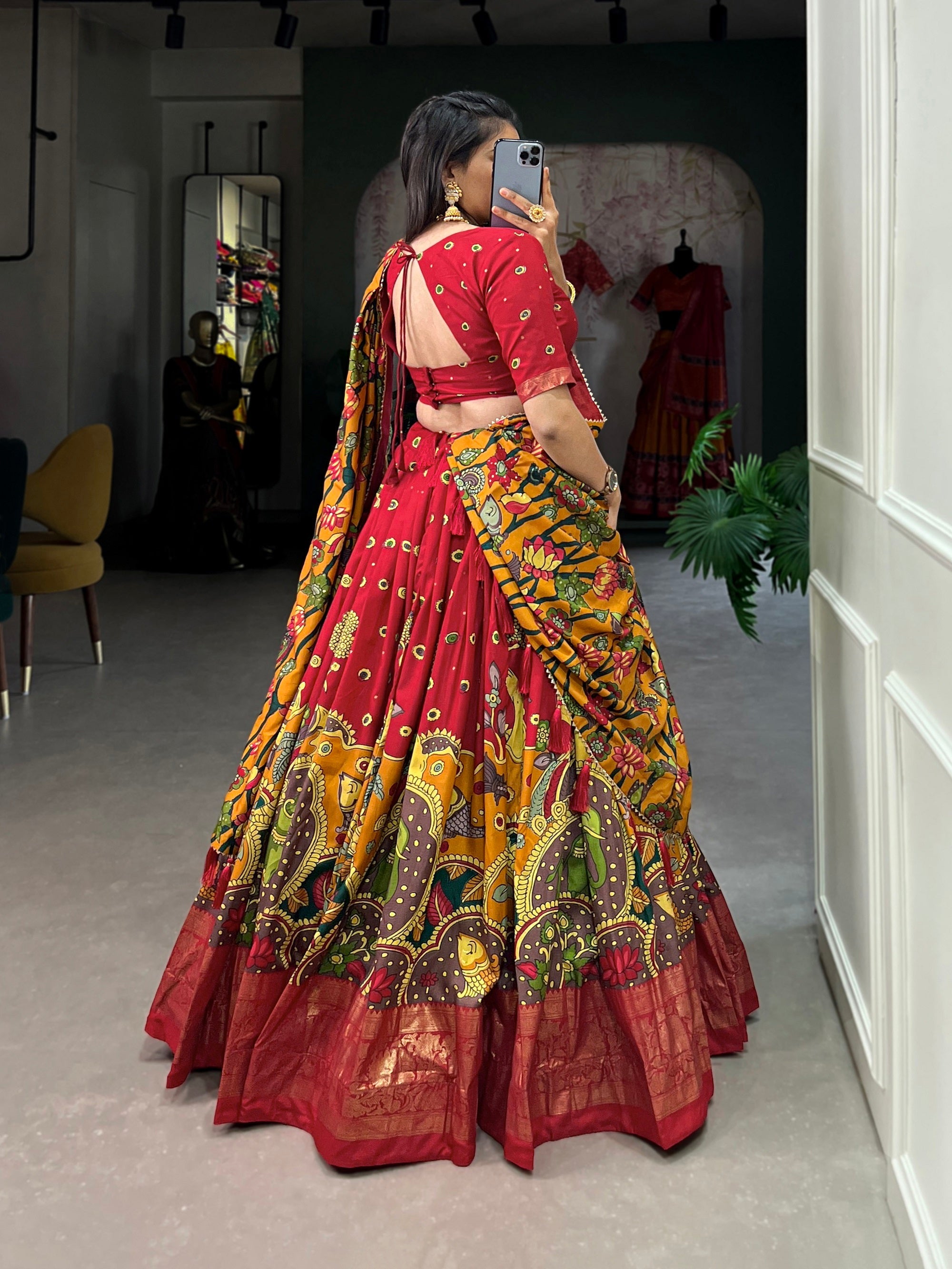 Malishka Womens Red Dola Silk With Foil Print Lehenga Choli Set