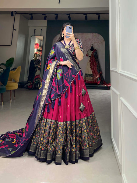 Malishka Womens Pink Dola Silk With Foil Print Lehenga Choli Set