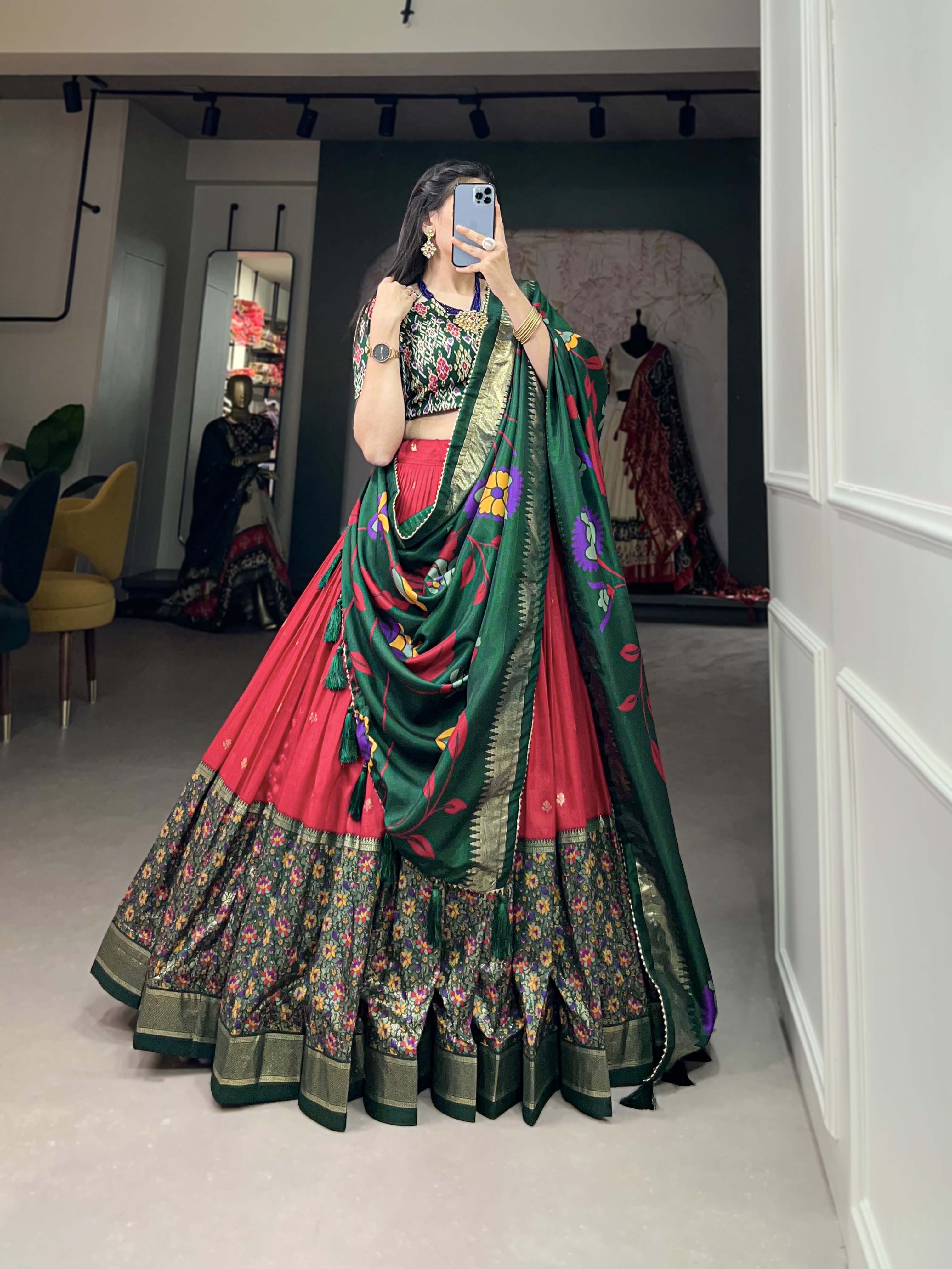 Malishka Womens Red Dola Silk With Foil Print Lehenga Choli Set