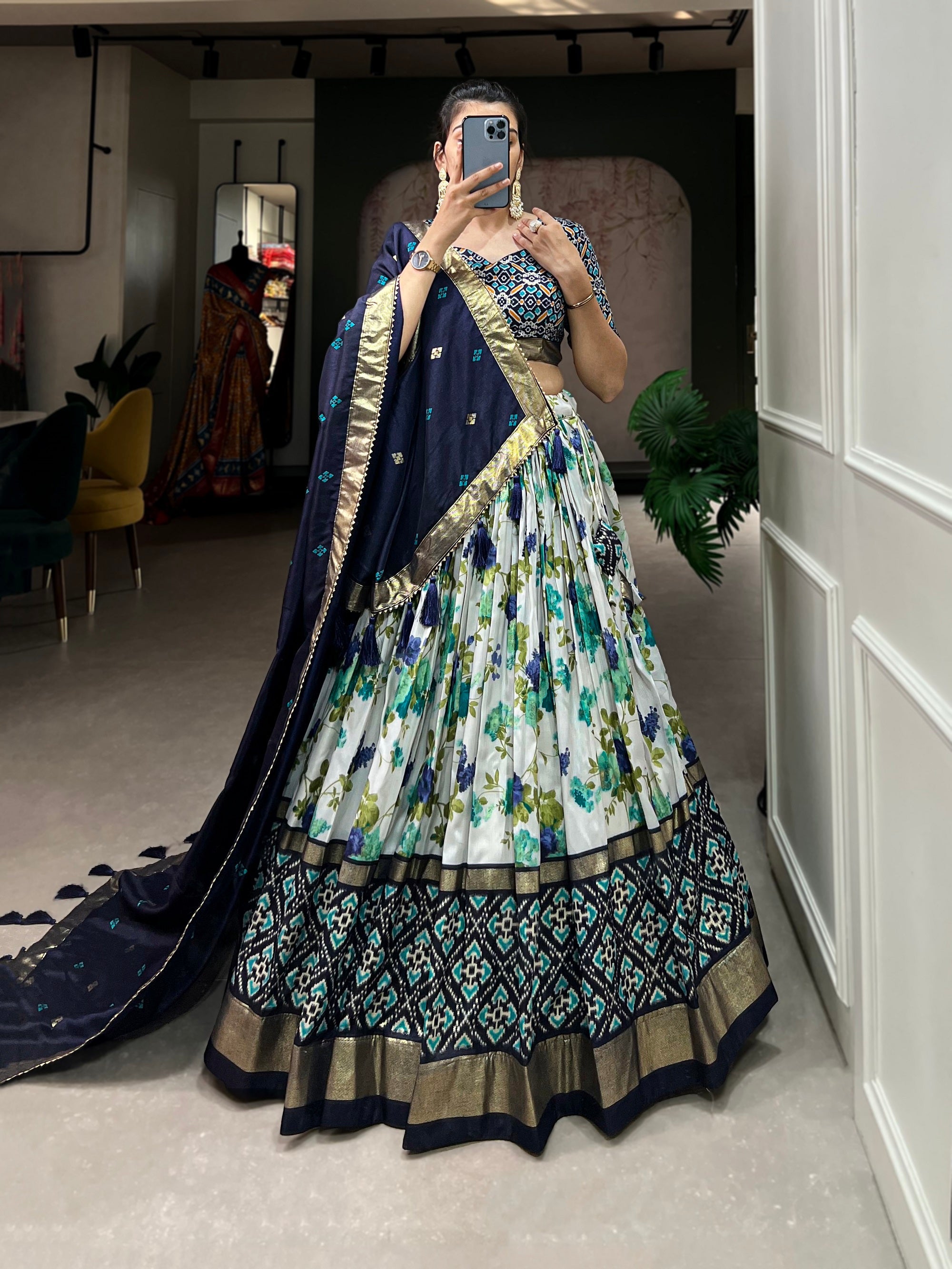 Malishka Womens Navy Blue Dola Silk With Foil Print Lehenga Choli Set
