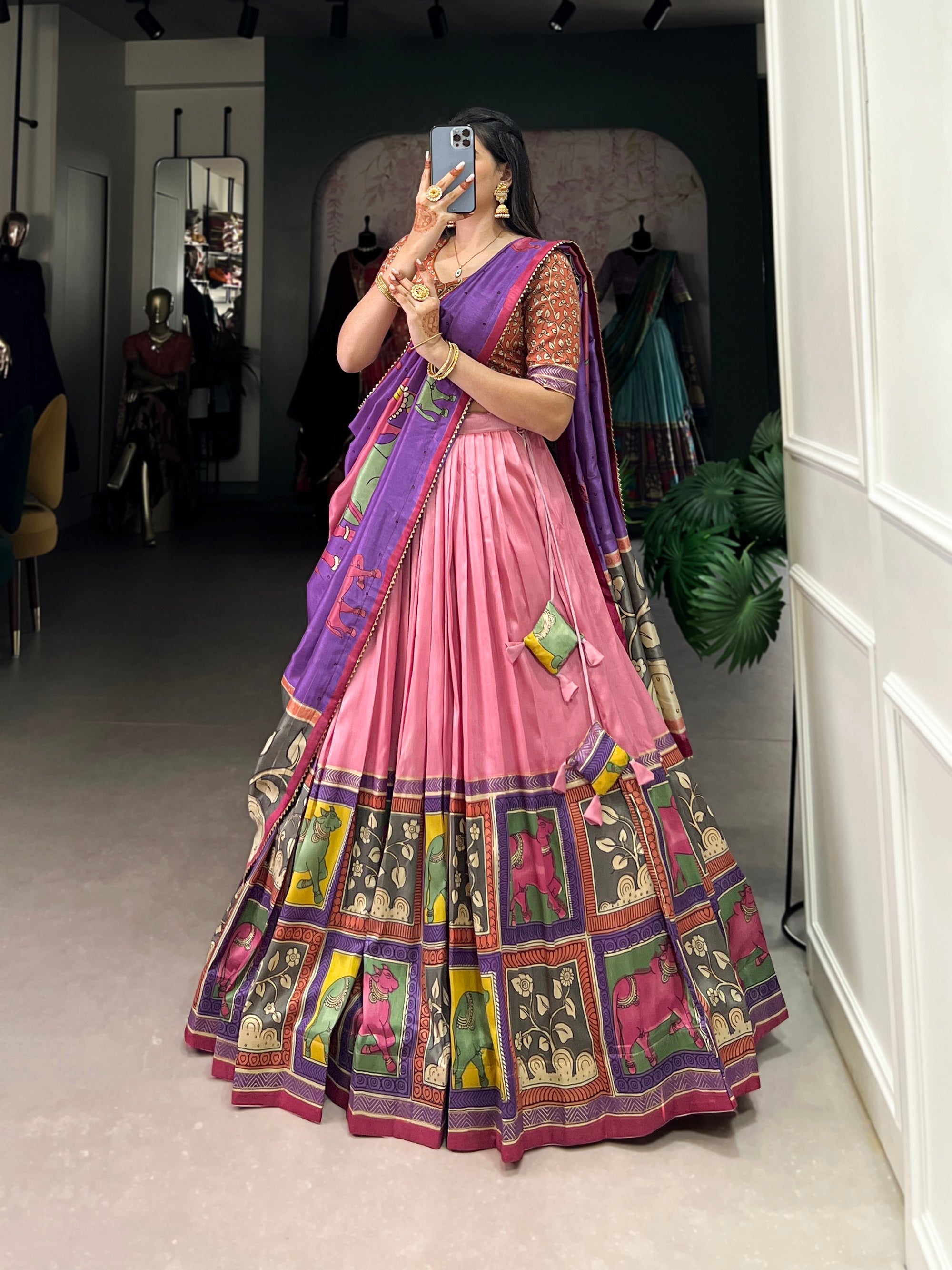 Malishka Womens Peach Dola Silk With Foil Print Lehenga Choli Set