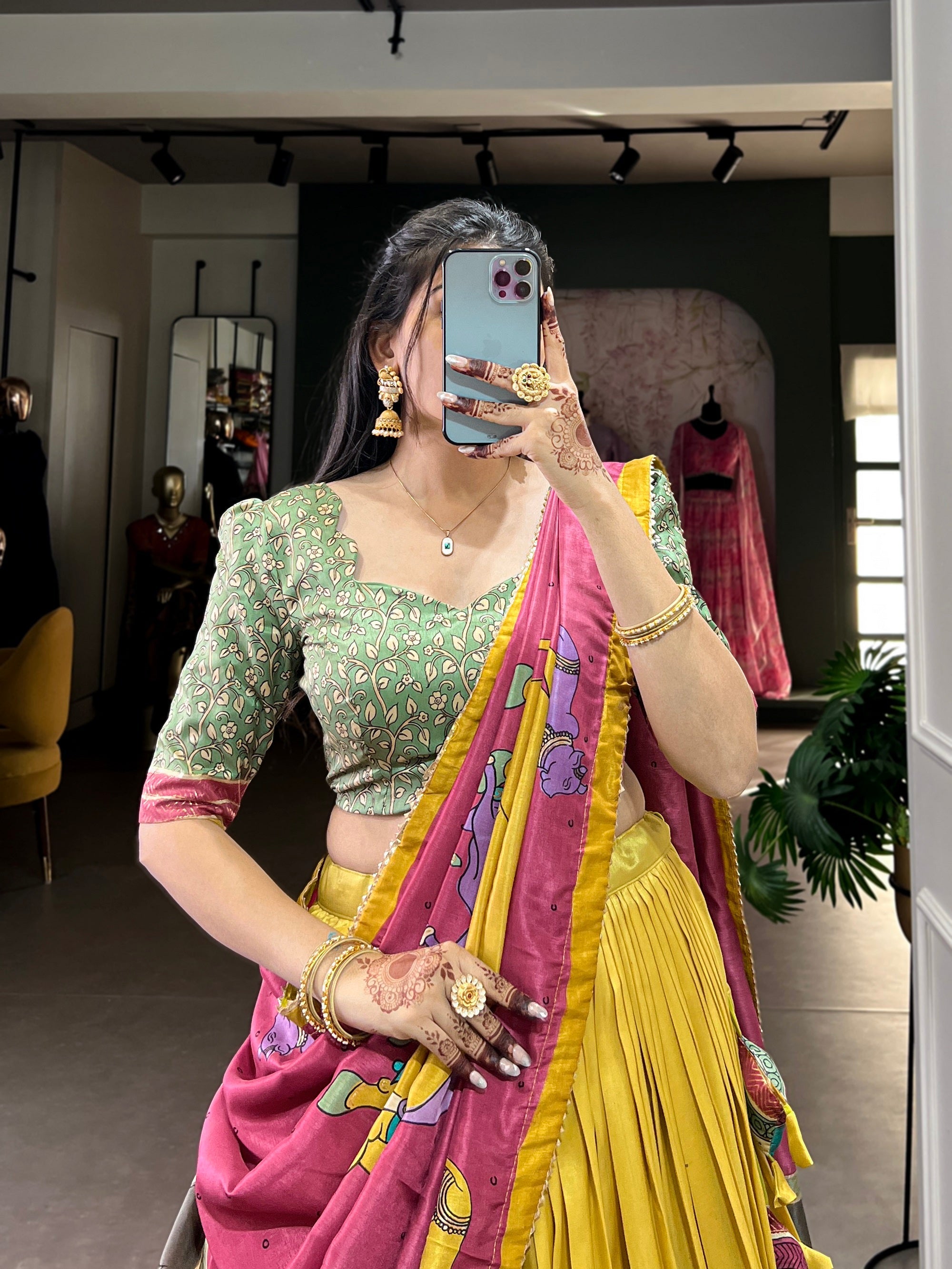 Malishka Womens Yellow Dola Silk With Foil Print Lehenga Choli Set