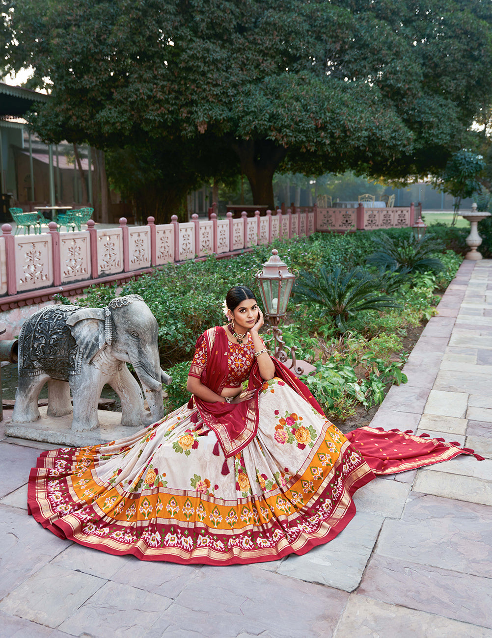 Malishka Womens Red Dola Silk With Foil Print Lehenga Choli Set