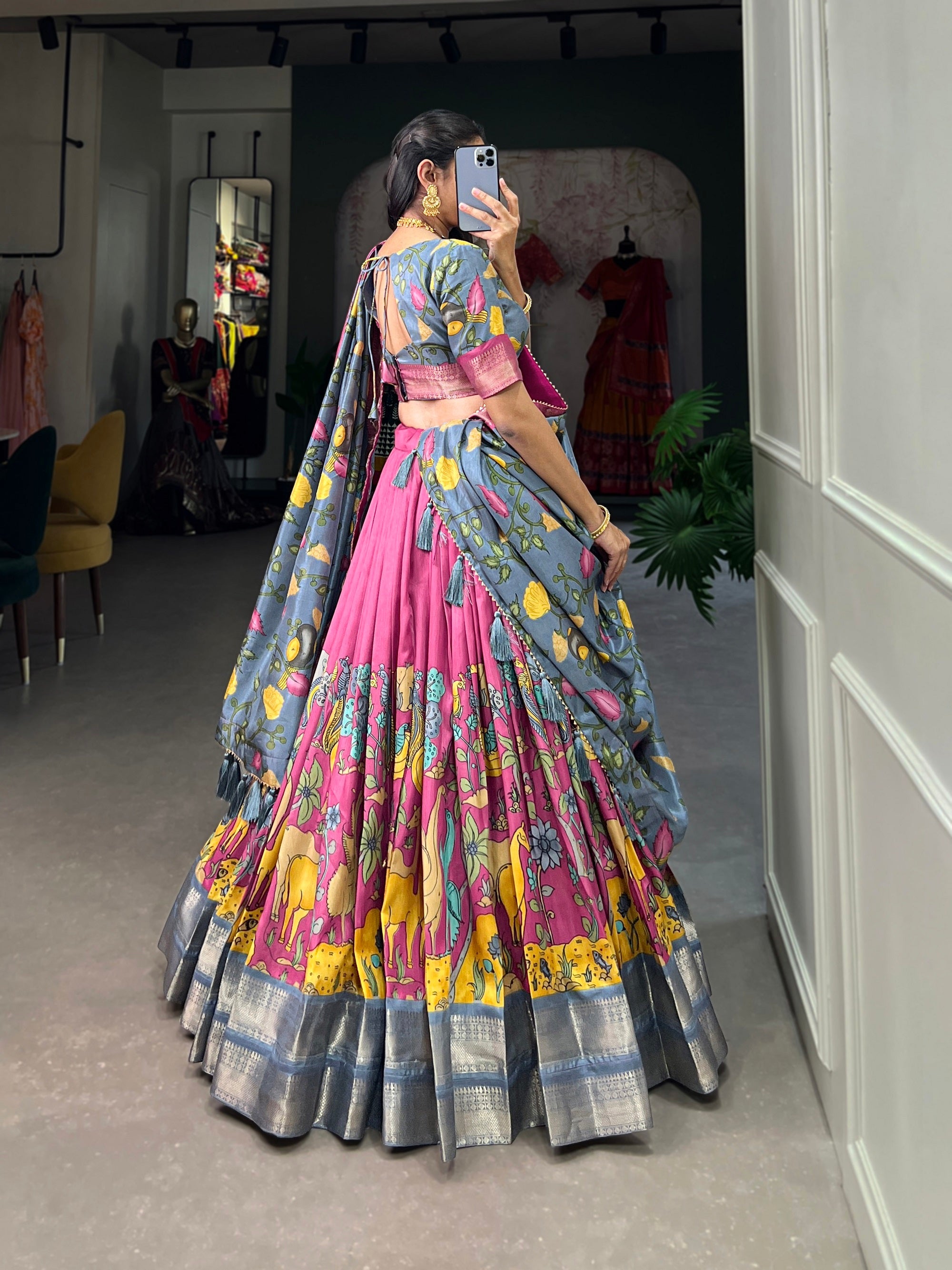 Malishka Womens Pink Dola Silk With Jacquard Lehenga Choli Set