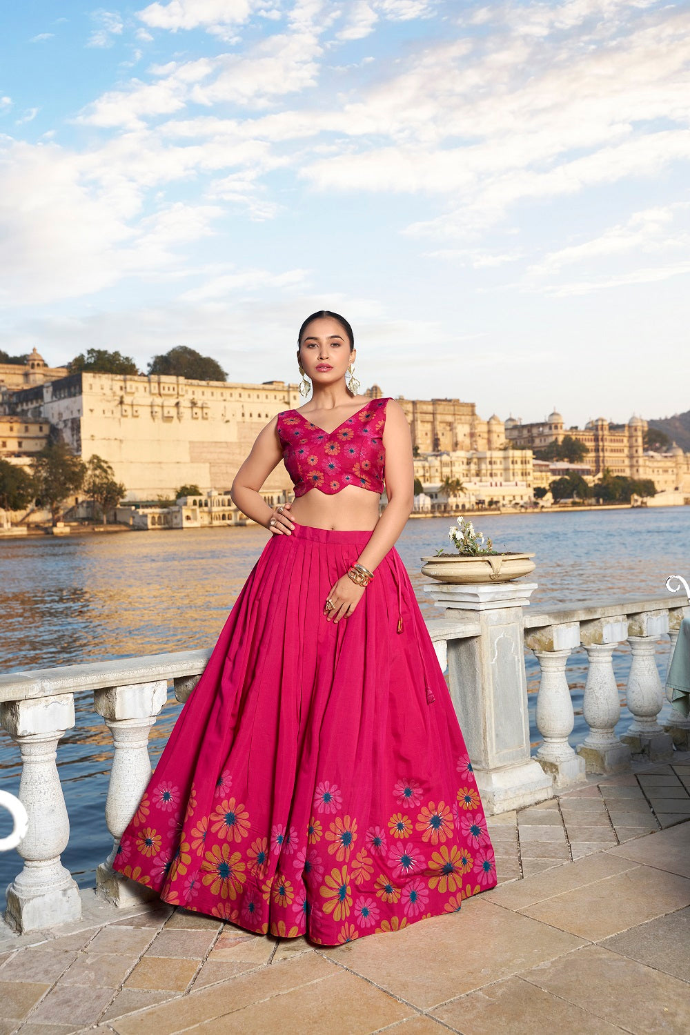 Malishka Womens Pink Dola Silk With Foil Print Lehenga Choli Set