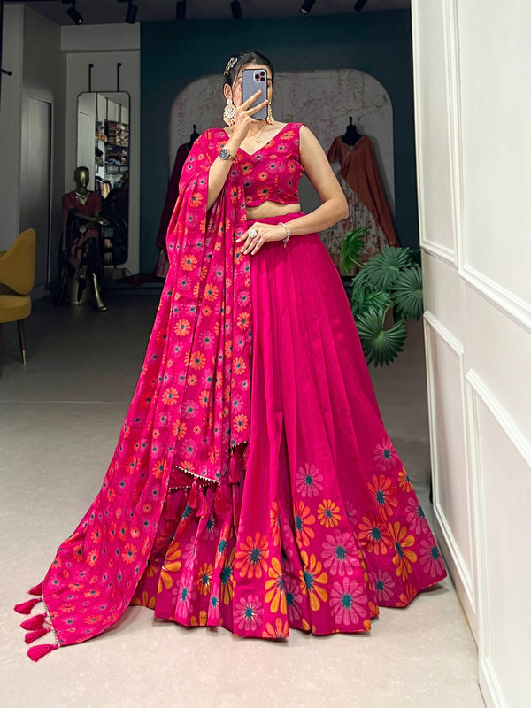 Malishka Womens Pink Dola Silk With Foil Print Lehenga Choli Set