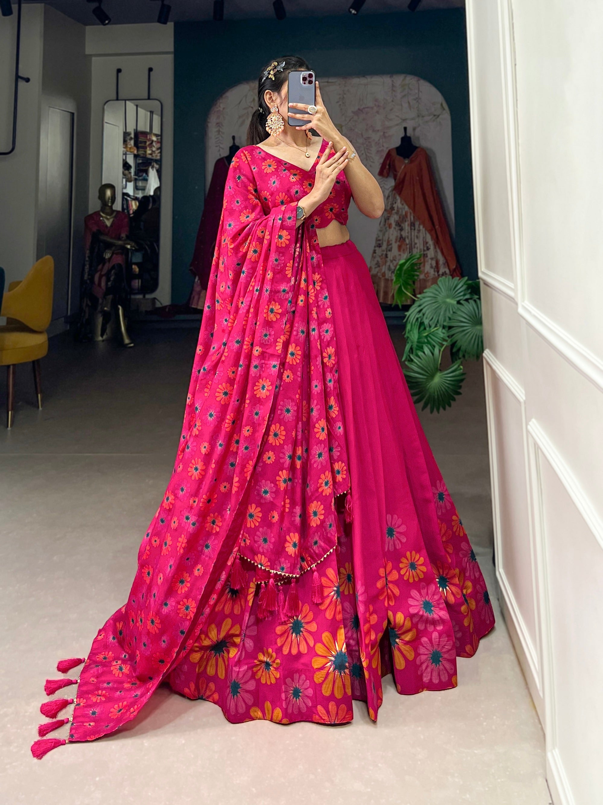 Malishka Womens Pink Dola Silk With Foil Print Lehenga Choli Set
