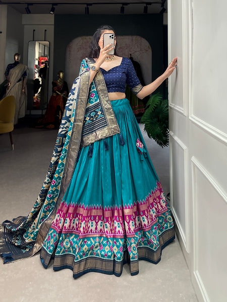Malishka Womens Teal Dola Silk With Foil Print Lehenga Choli Set