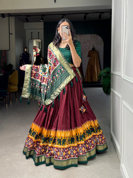 Malishka Womens Maroon Dola Silk With Foil Print Lehenga Choli Set
