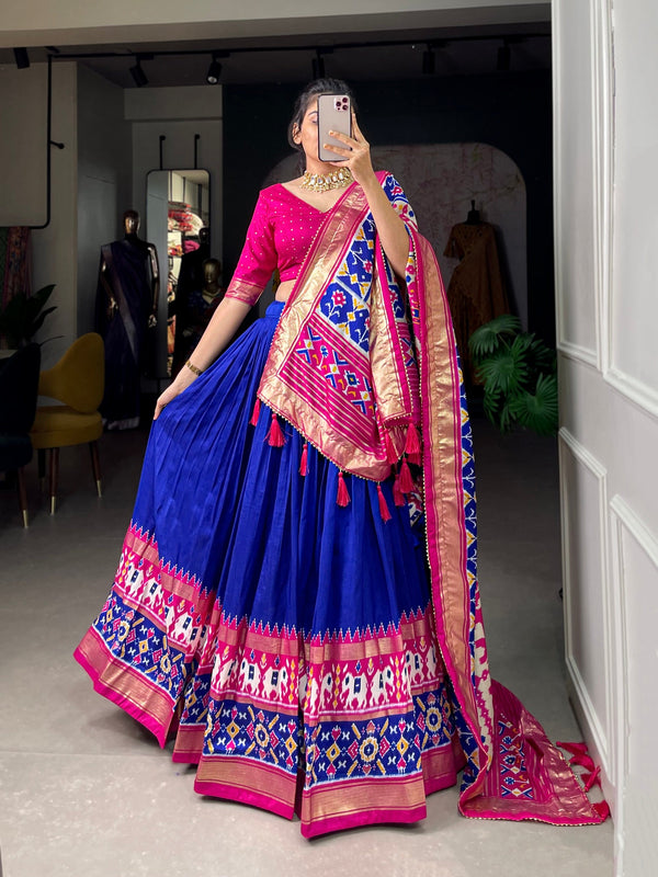 Malishka Womens Royal Blue Dola Silk With Foil Print Lehenga Choli Set