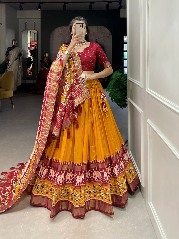 Malishka Womens Yellow Dola Silk With Foil Print Lehenga Choli Set