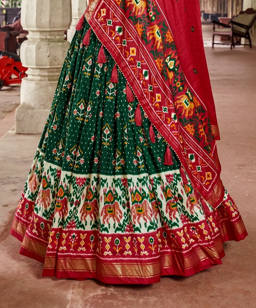 Malishka Womens Green Dola Silk With Foil Print Lehenga Choli Set