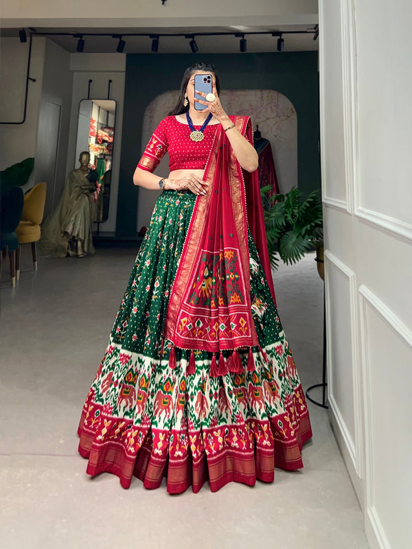 Malishka Womens Green Dola Silk With Foil Print Lehenga Choli Set
