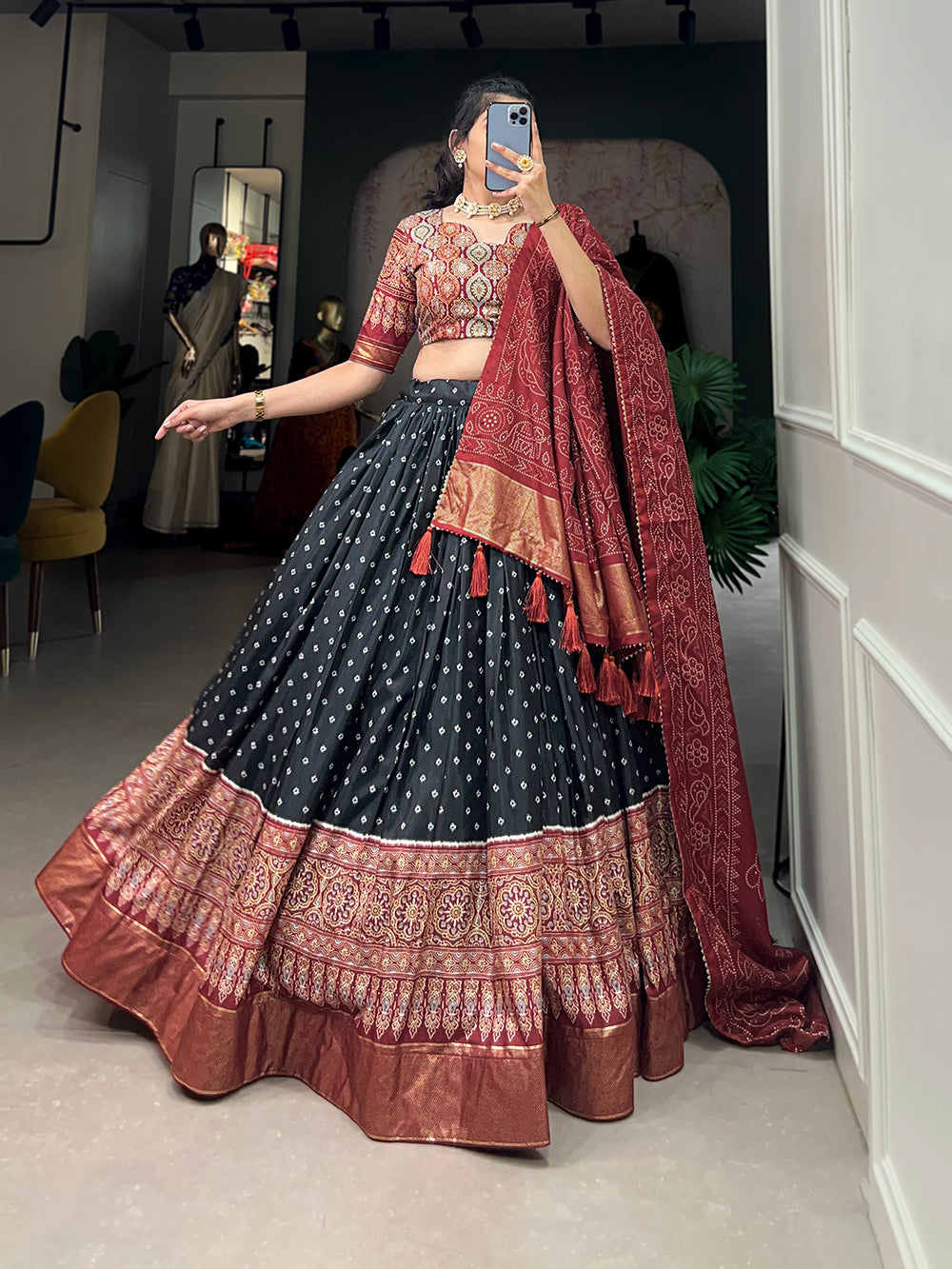 Malishka Womens Black Dola Silk With Foil Print Lehenga Choli Set