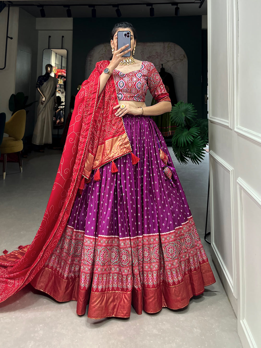 Malishka Womens Purple Dola Silk With Foil Print Lehenga Choli Set