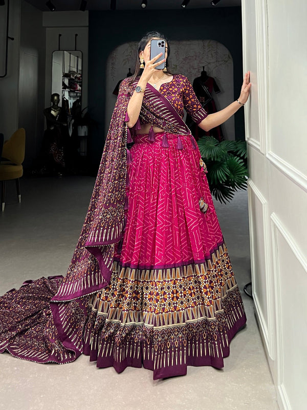 Malishka Womens Pink Dola Silk With Foil Print Lehenga Choli Set
