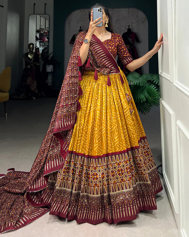 Malishka Womens Yellow Dola Silk With Foil Print Lehenga Choli Set