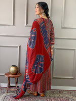 Thumbnail for Malishka Women Embroidered Cotton Kurta Pant Set With Digital Print Dupata - Maroon - Distacart