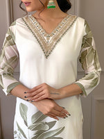 Thumbnail for Malishka Women Embroidered French Crepe with Cotton Lining Kurta Pant Set With Dupata - White - Distacart