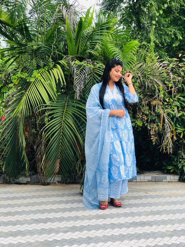 Malishka Women's Viscose Printed Straight Kurta Pant With Dupatta - Sky Blue - Distacart